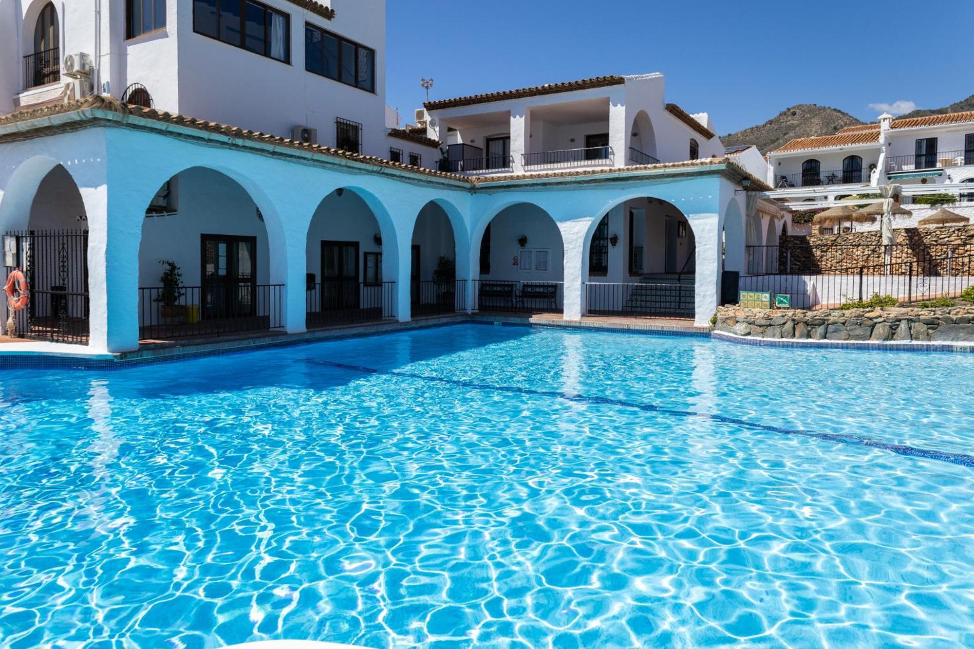 Capistrano Village B, 1 Bedroom + Free Wi-Fi Нерха Екстер'єр фото