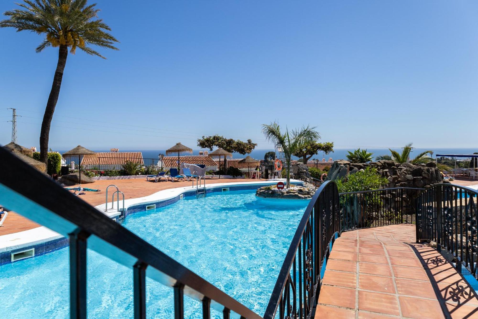 Capistrano Village B, 1 Bedroom + Free Wi-Fi Нерха Екстер'єр фото